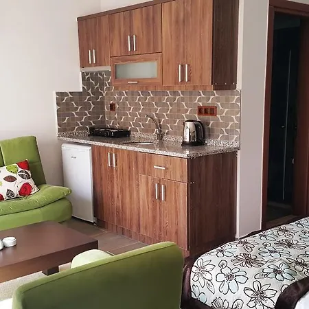Hotel Dolphin &