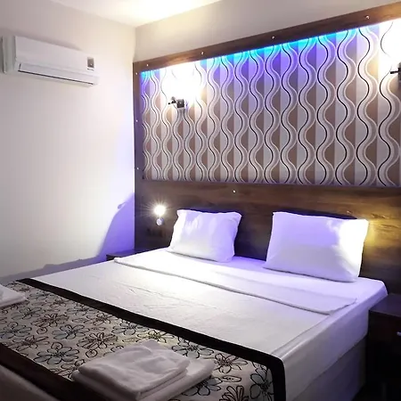 Dolphin & Hotel